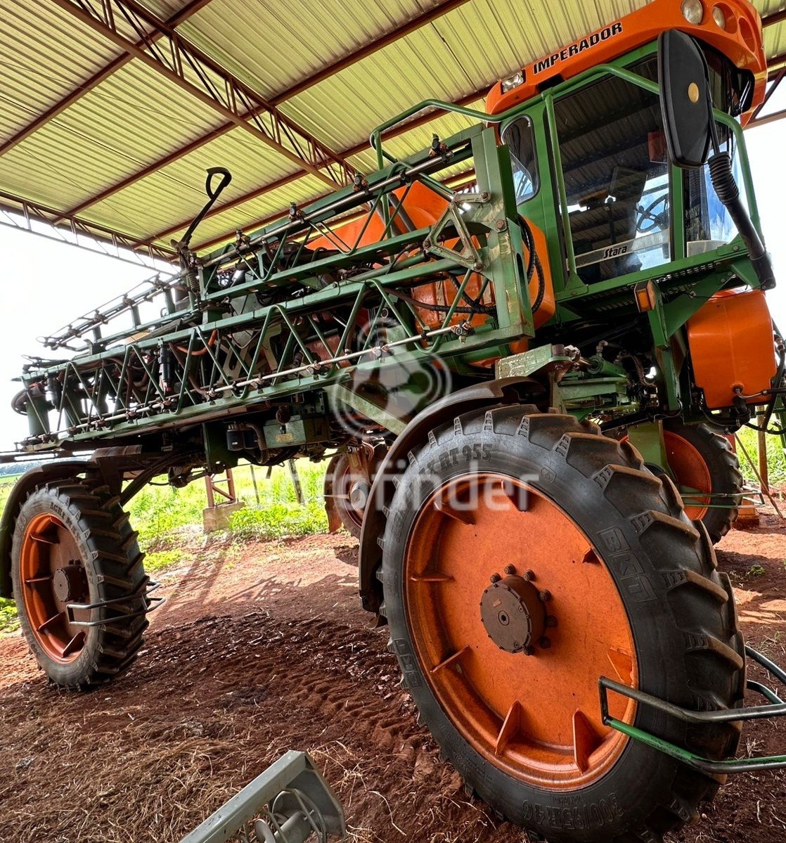 Pulverizador Autopropelido Stara IMPERADOR 3100 ano 2012 - IMPERADOR 3100 - Máquinas Agrícolas