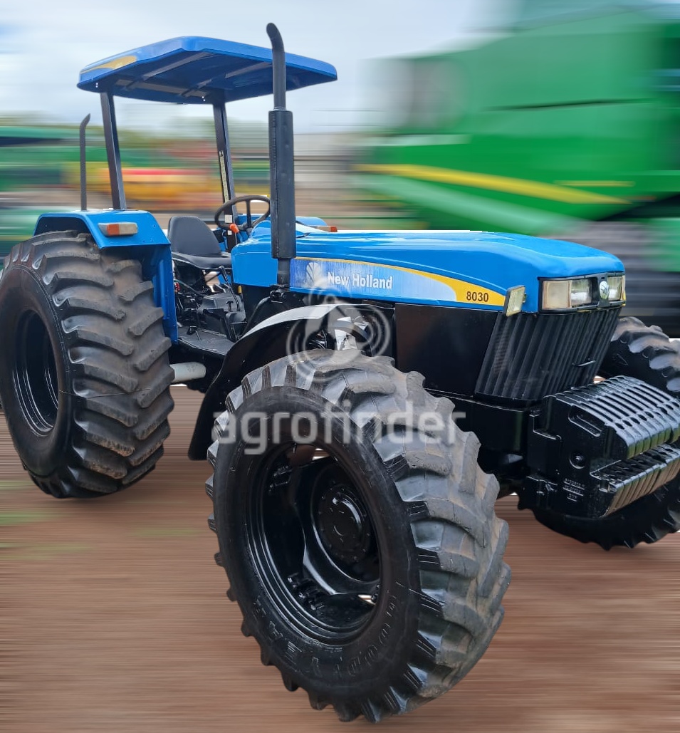 Trator New Holland NH 8030 ano 2009 - NH 8030 - Máquinas Agrícolas