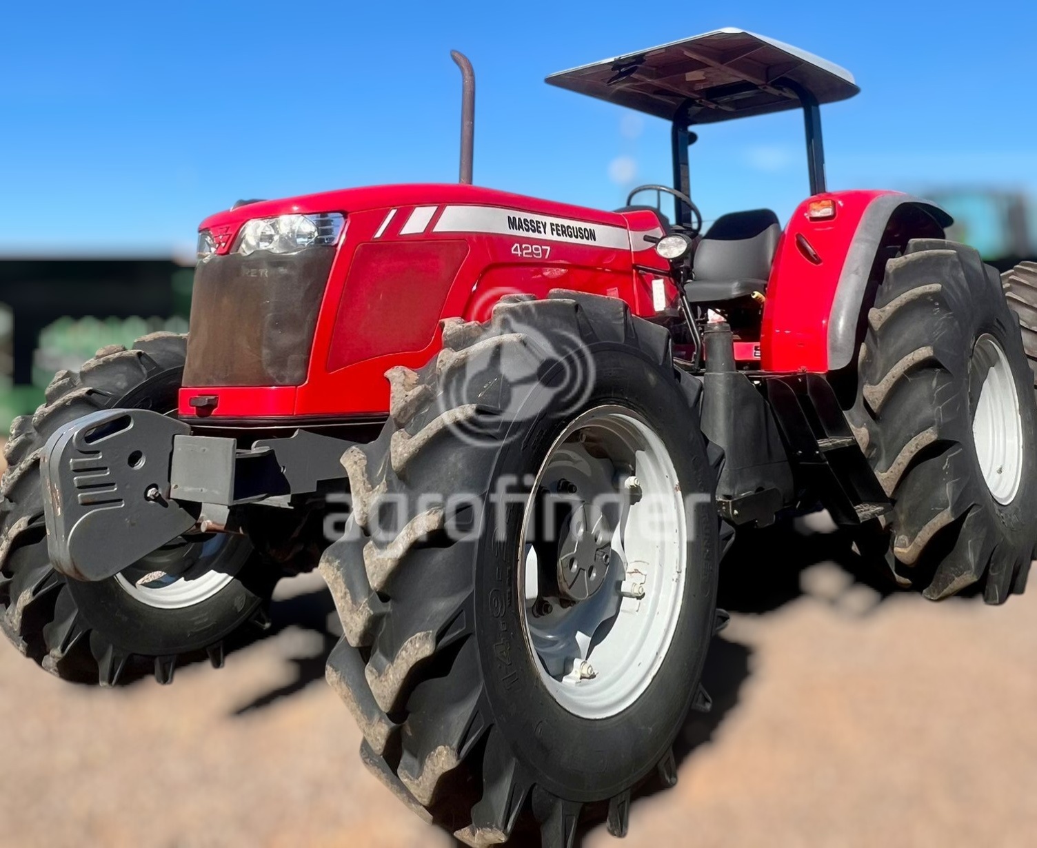 Trator Massey Ferguson MF 4297 ano 2017