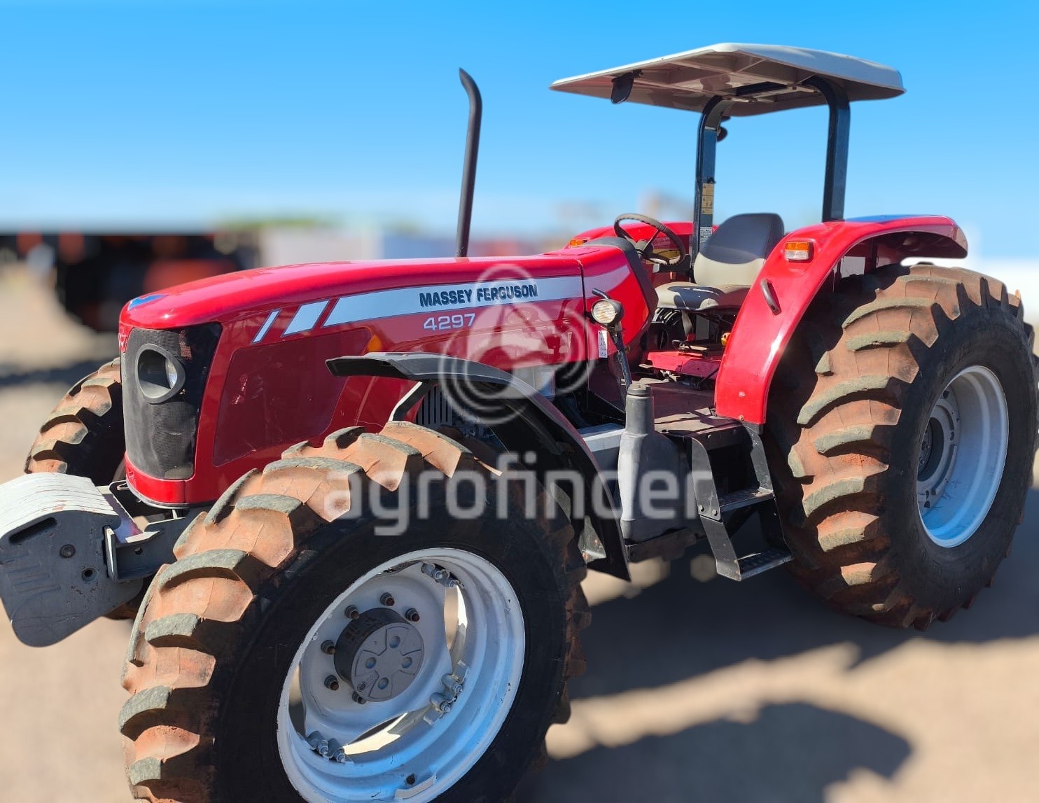 Trator Massey Ferguson MF 4297 ano 2012