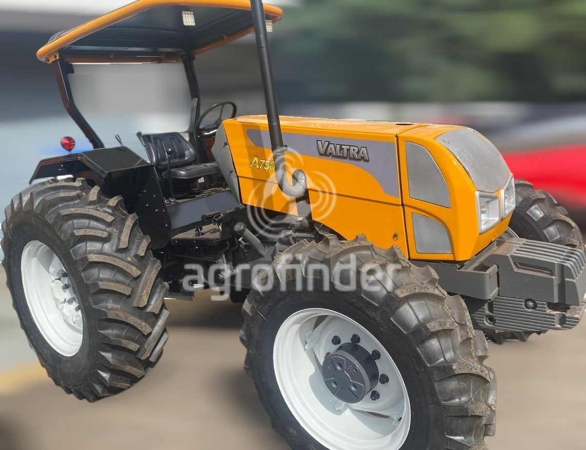 Trator Valtra A750 ano 2012