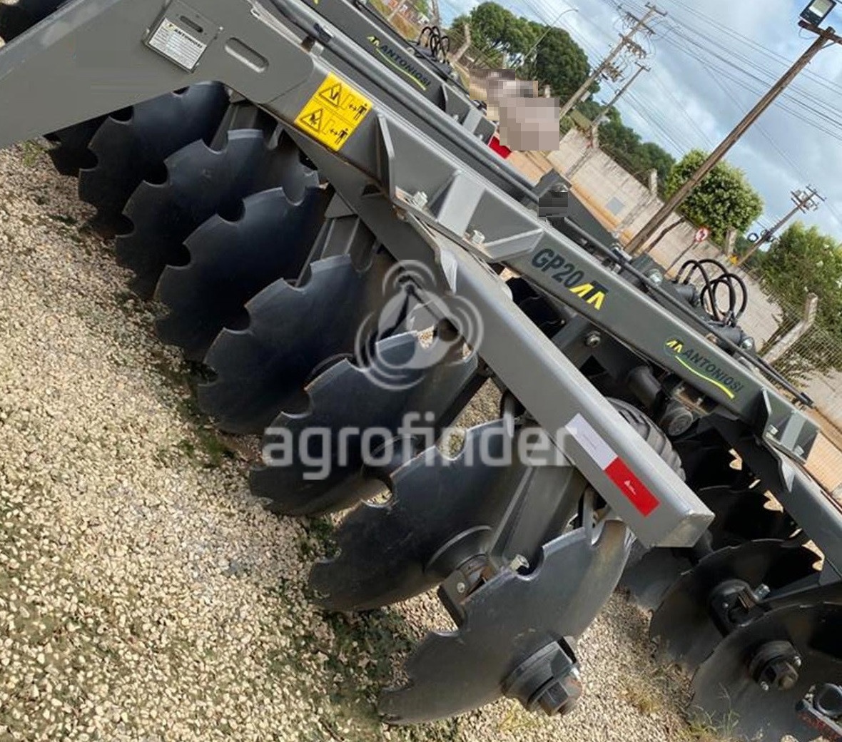 Grade Antoniosi GP20 ATA ano 2021