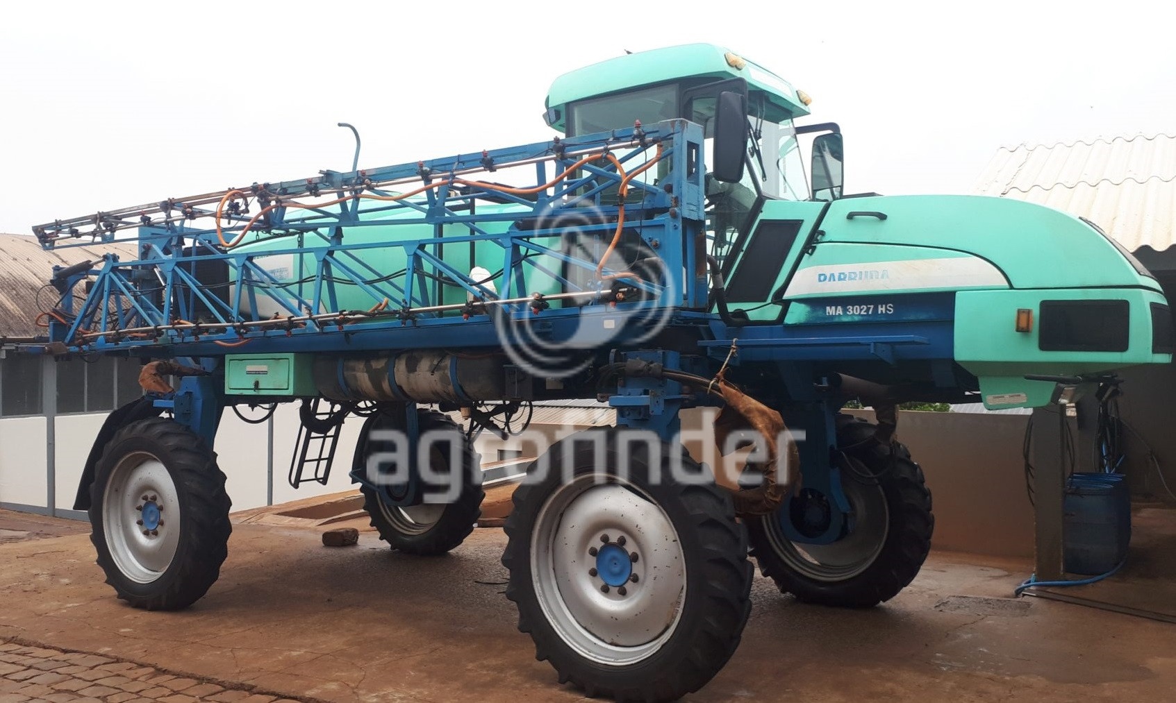 Pulverizador Autopropelido Montana Parruda MA 3027 HS ano 2005