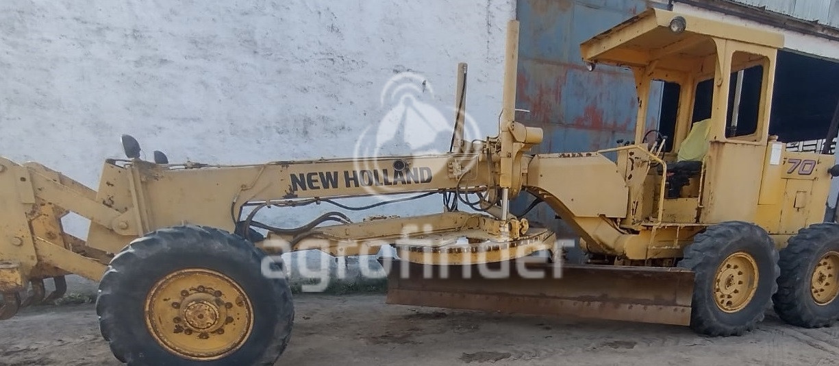 Motoniveladora New Holland FG 70 ano 1983 - FG 70 - Máquinas de Linha Amarela