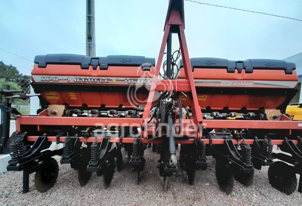 Plantadeira Baldan SPA Megaflex 4500 ano 2010