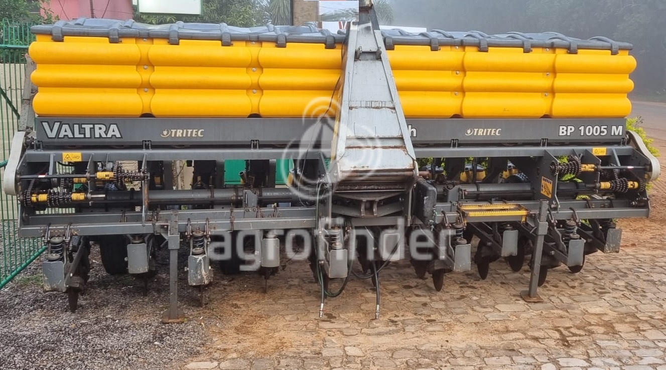Plantadeira Valtra BP 1005 M ano 2017 - BP 1005 M - Implementos para Plantio