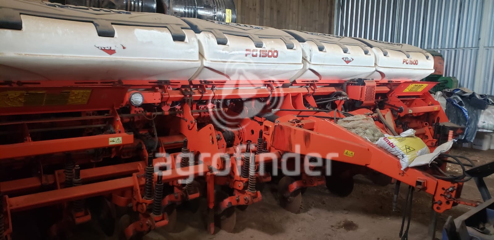 Plantadeira Kuhn PG 15000 ano 2016