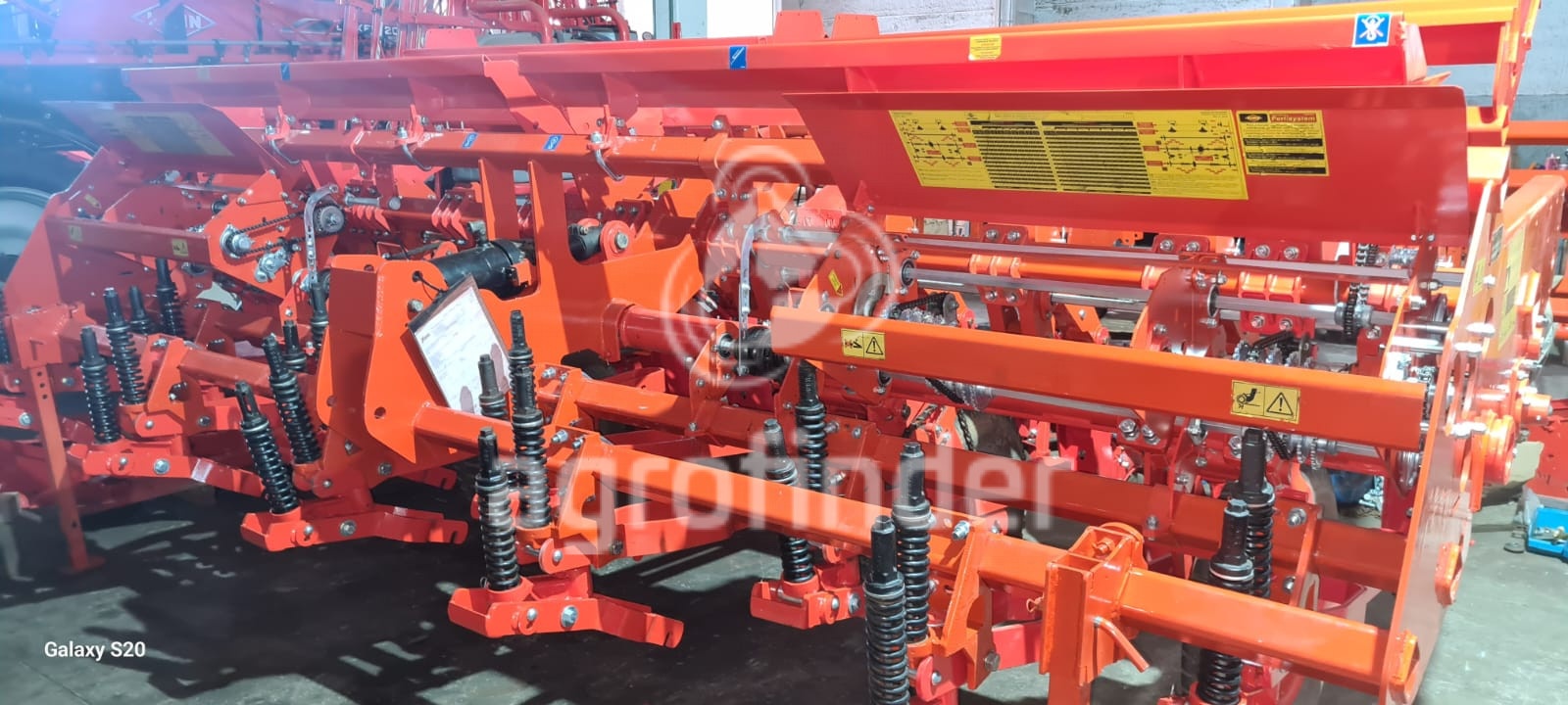 Plantadeira Kuhn PDM PG 1000 EXTRA ano 2013 - PDM PG 1000 EXTRA - Implementos para Plantio