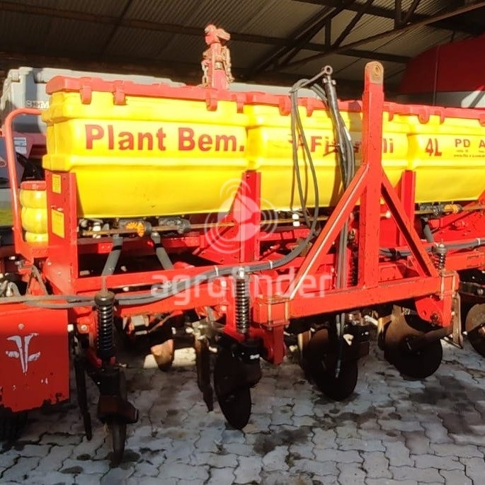Plantadeira Fitarelli 4L PD ARR ano 2014