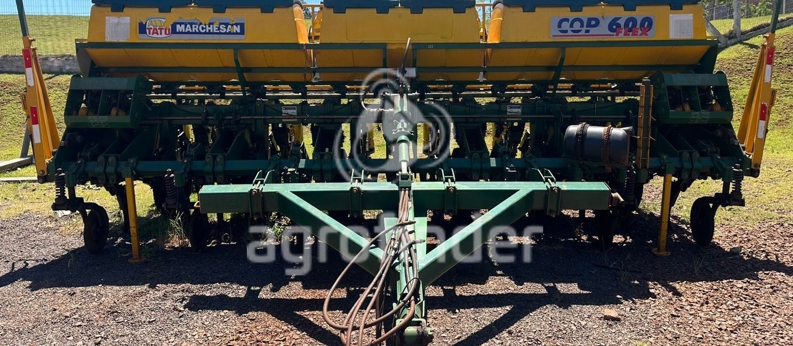 Plantadeira Tatu COP FLEX 600 ano 2013