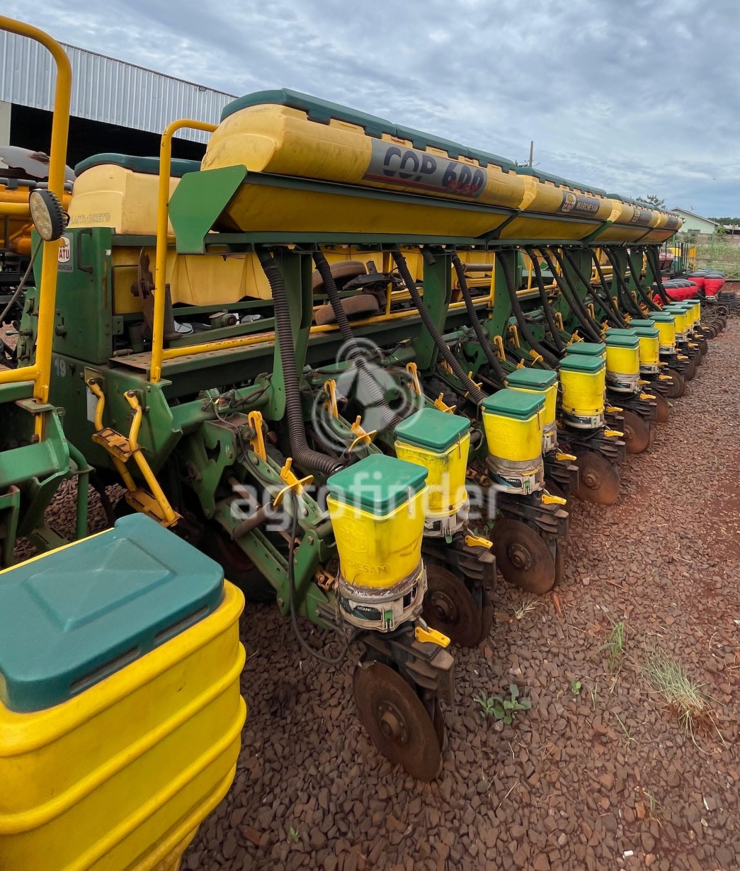 Plantadeira Tatu COP FLEX 600 ano 2015