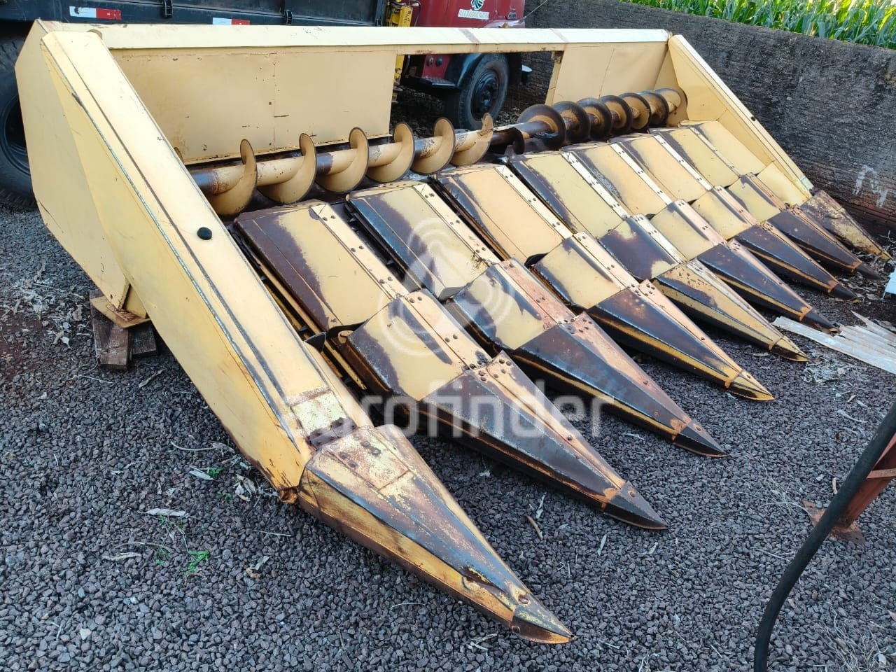 Plataforma New Holland 8 linhas ano 2004