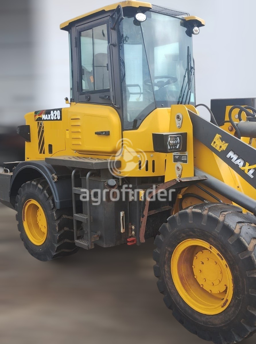 Pá Carregadeira Maxloader Max 920 ano 2023