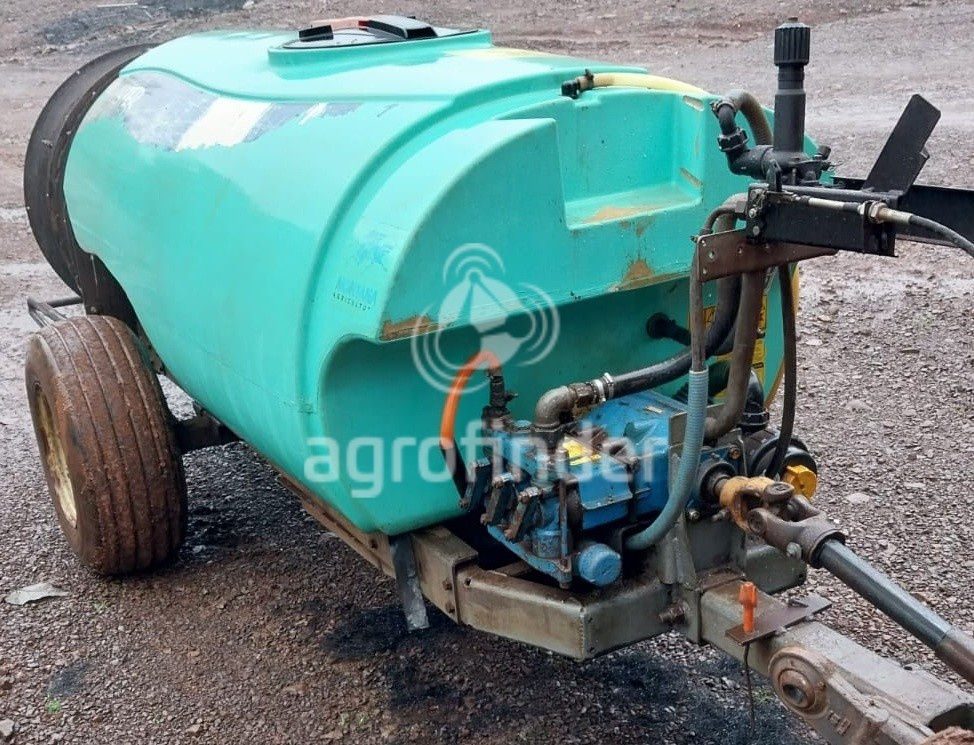 Pulverizador Montana Twister1500 ano 2014
