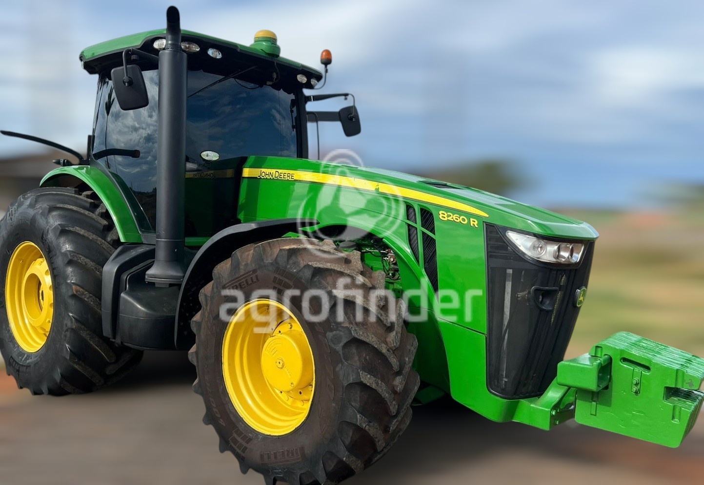 Trator John Deere 8260 R ano 2014
