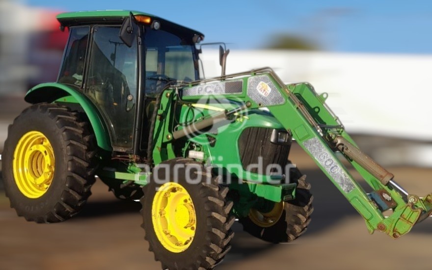 Trator John Deere 5078 E ano 2014
