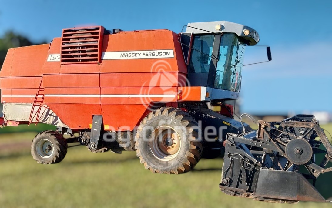 Colheitadeira Massey Ferguson MF34 ano 2001 - MF34 - Máquinas Agrícolas