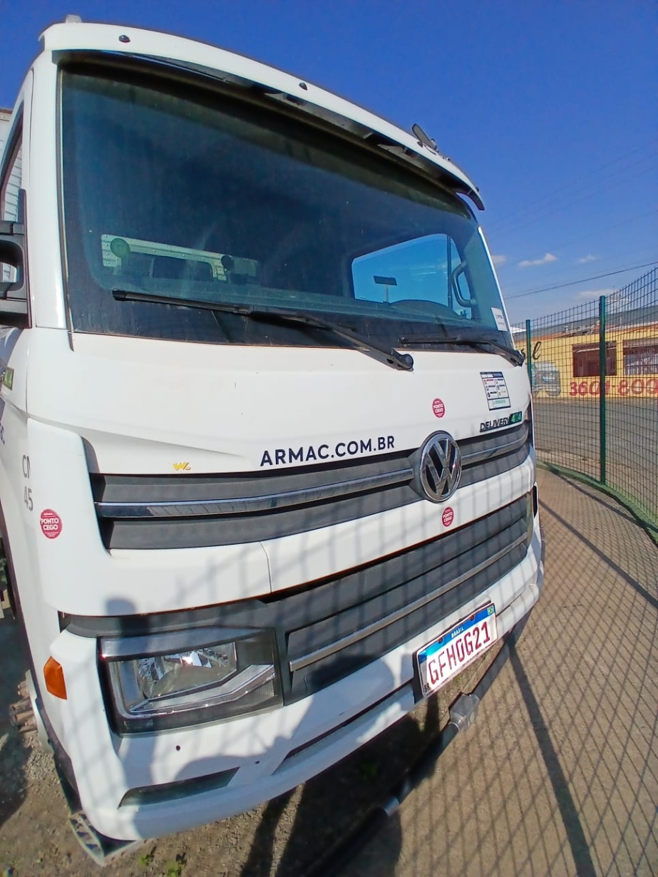 Caminhão Volkswagen 11180 4x2 ano 2022