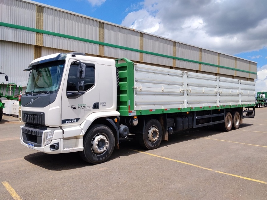 Caminhão Volvo VM 360 ano 2024