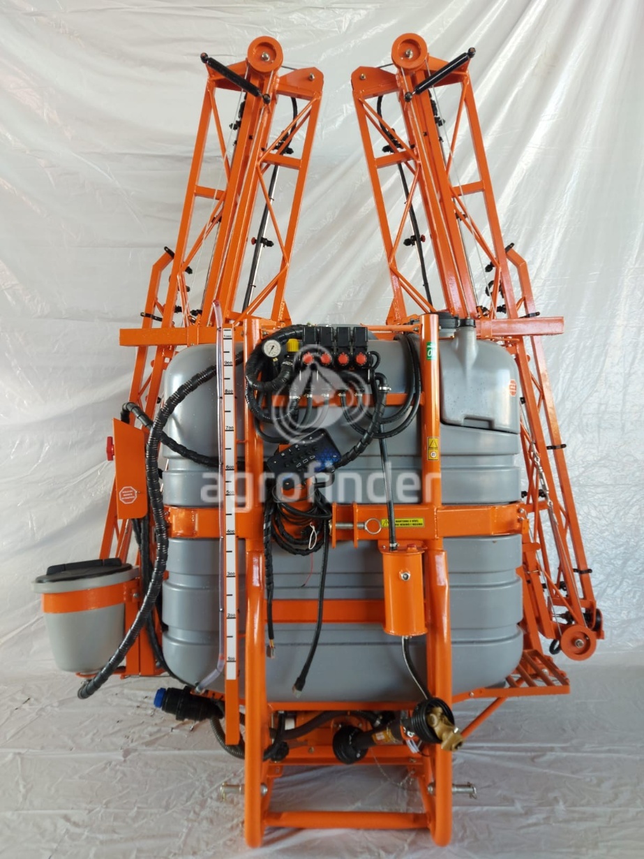Pulverizador PARANA 1000 L ano 2024