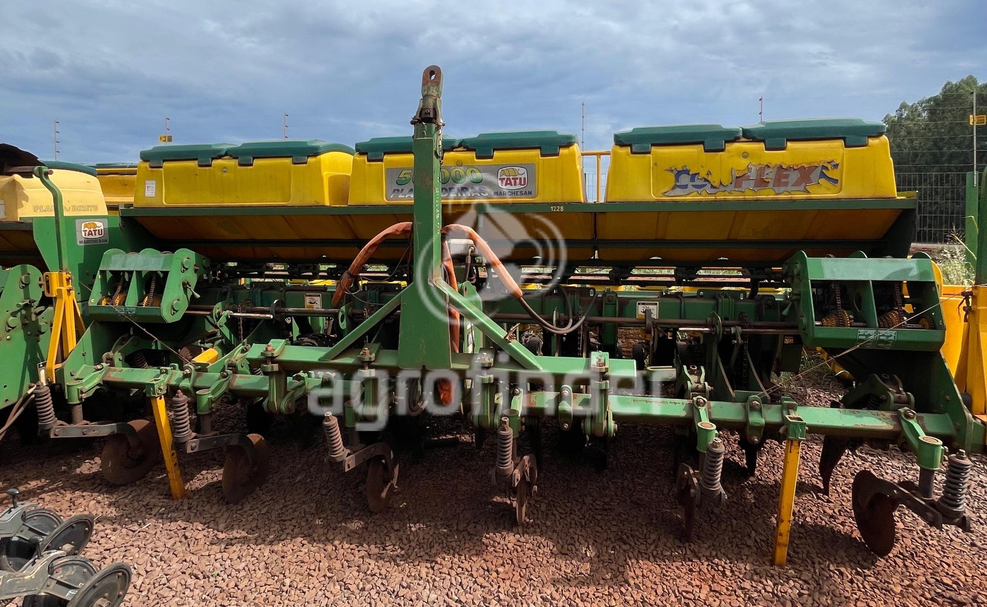 Plantadeira Tatu COP FLEX ano 2012
