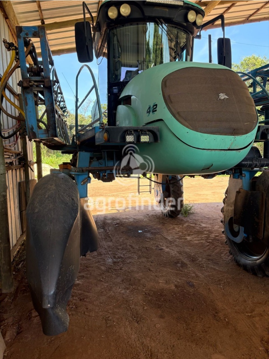 Pulverizador Autopropelido Montana MA 2627 M ano 2010