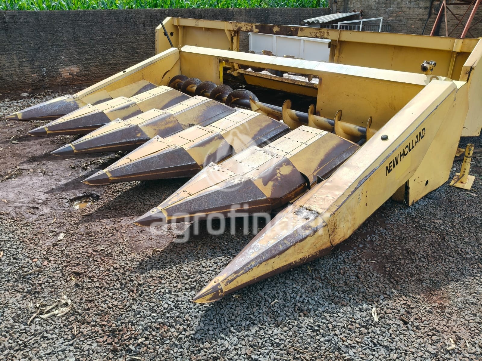 Plataforma New Holland 5 linhas ano 2001 - 5 linhas - Implementos para Colheita