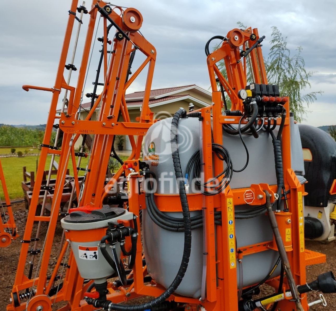 Pulverizador Sulamerica 800 ano 2023