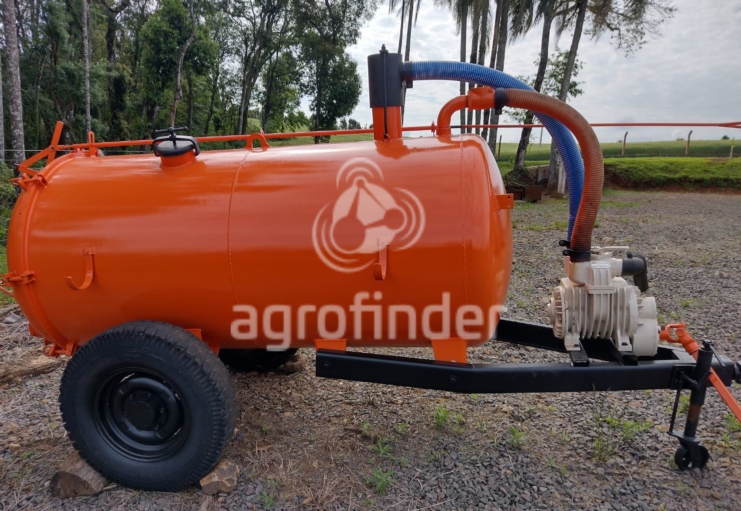 Distribuidor Incomagri 2000 Litros ano 2005