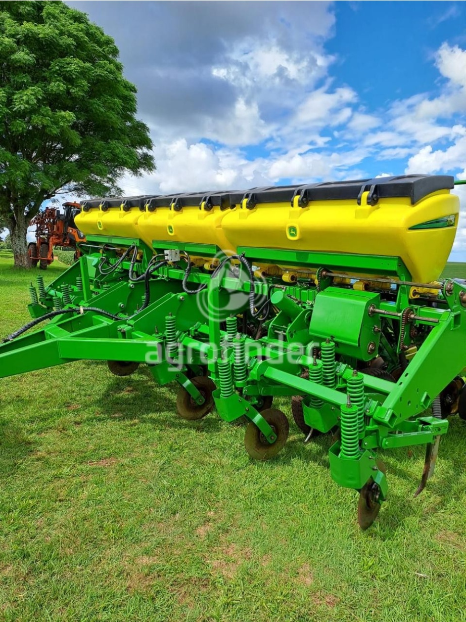 Plantadeira John Deere 1113 ano 2007