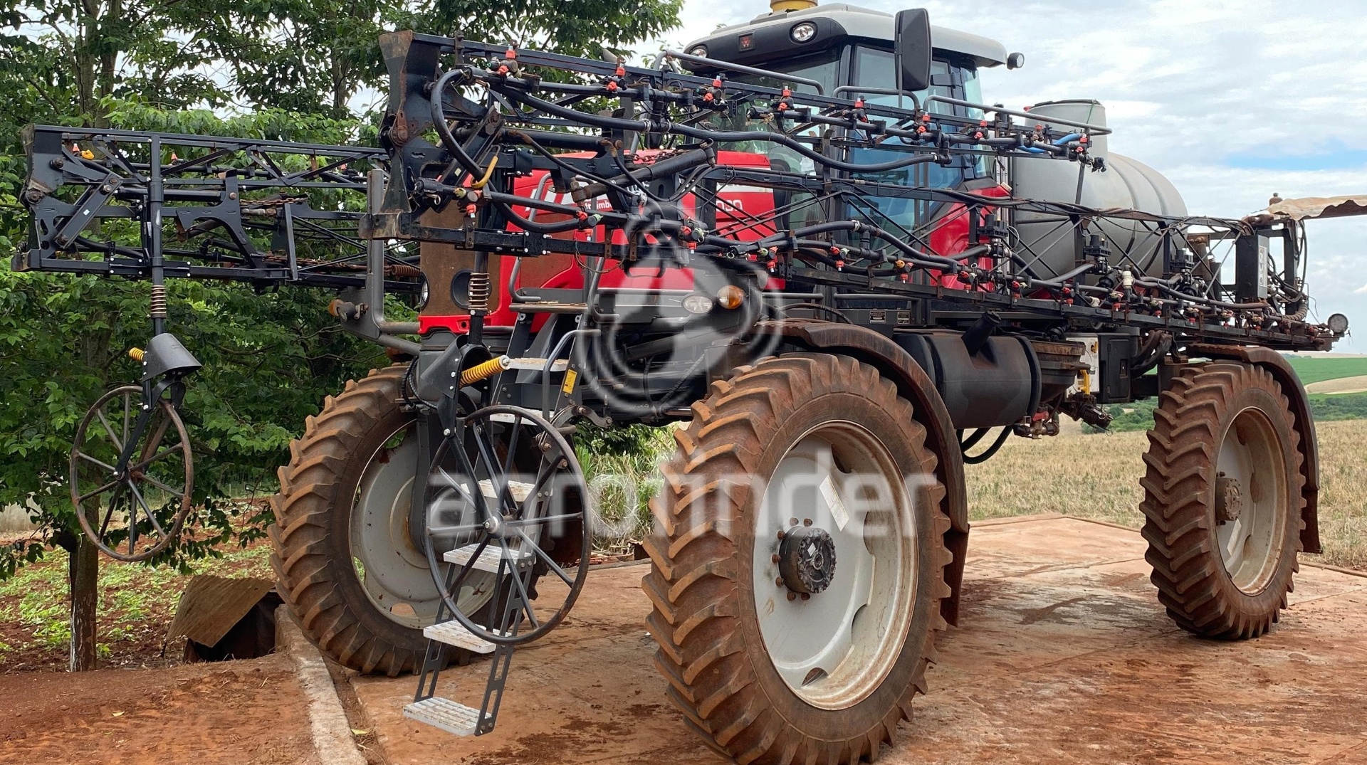 Pulverizador Autopropelido Massey Ferguson MF 9030 ano 2015