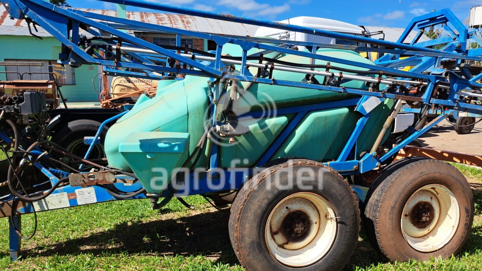 Pulverizador Montana RANGER 2000 ano 2009