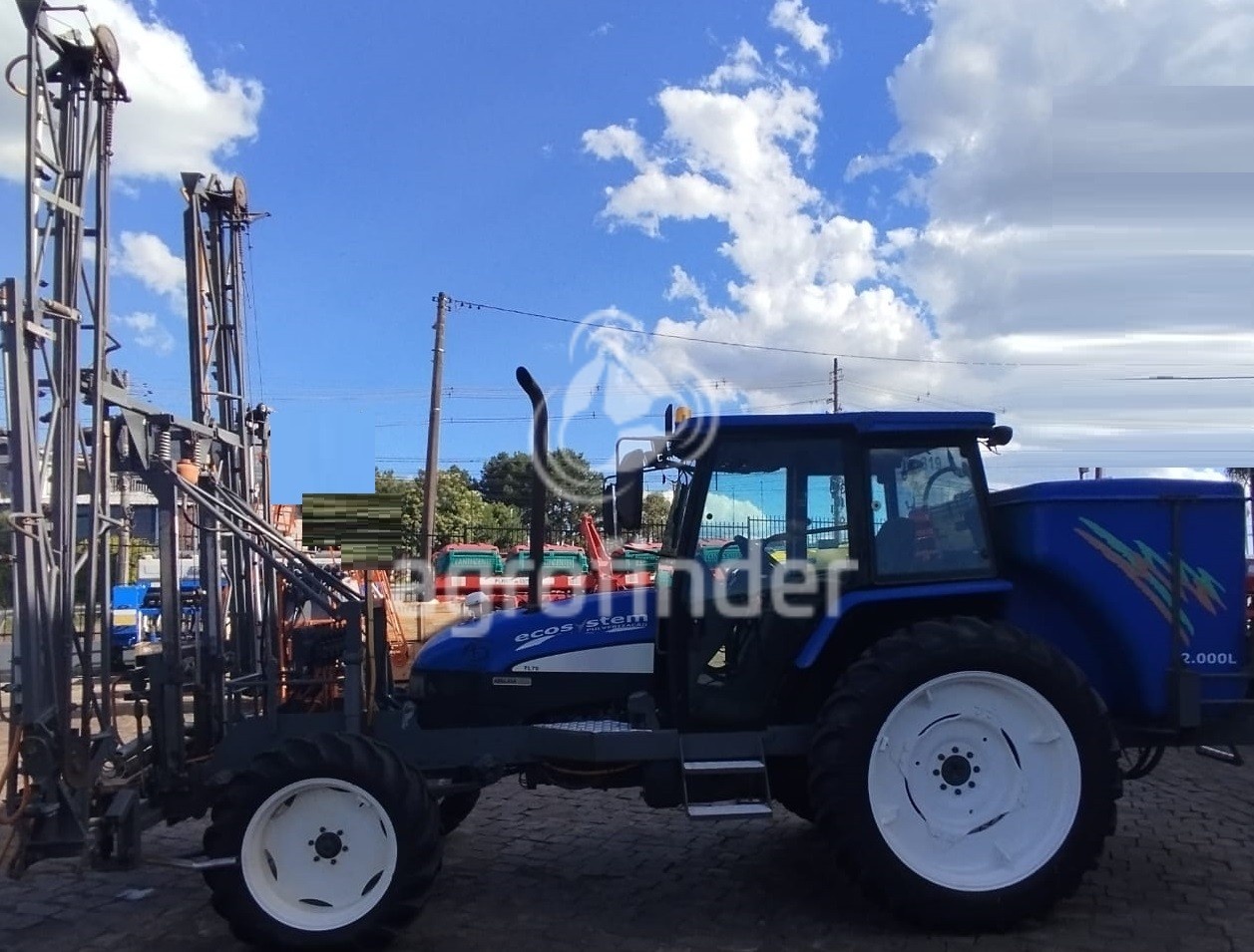 Pulverizador Autopropelido Ecosystem 2000 Litros ano 2001 - 2000 Litros - Máquinas Agrícolas