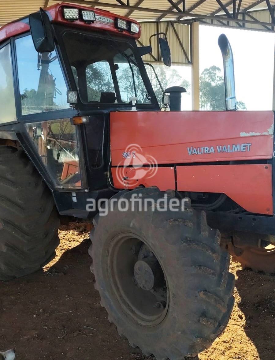 Trator Valtra 985 ano 2001