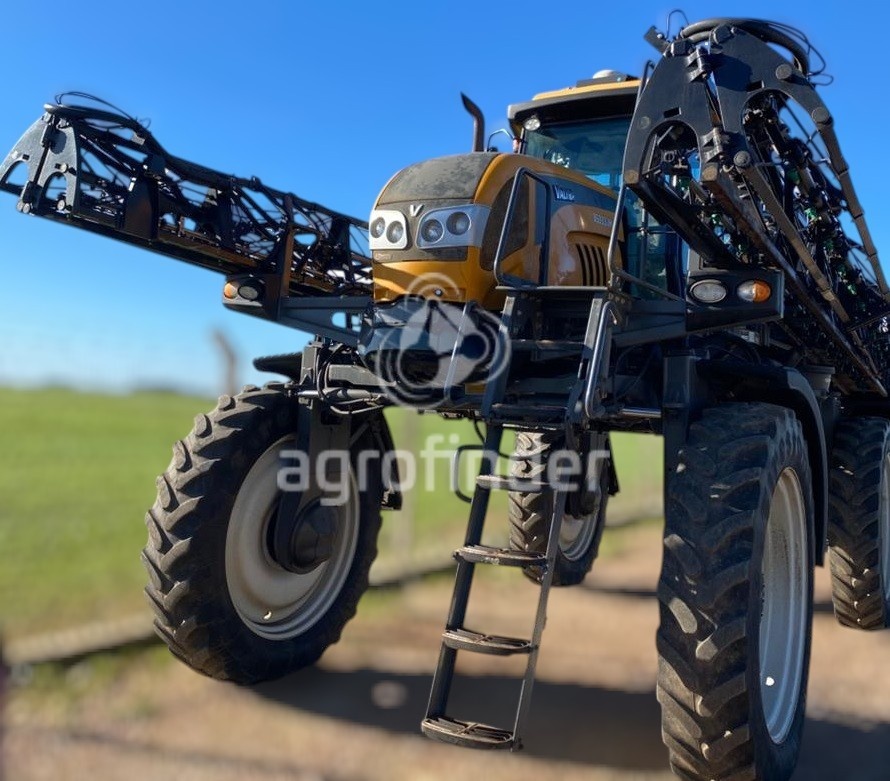 Pulverizador Autopropelido Valtra BS 3330H ano 2021