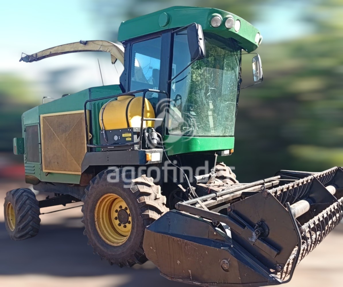 Colheitadeira Massey Ferguson MF 3640 ano 2019 - MF 3640 - Máquinas Agrícolas