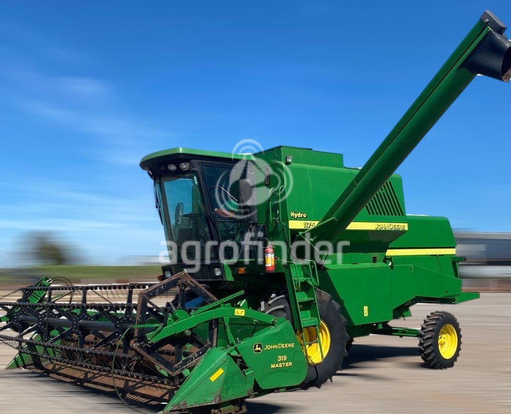 Colheitadeira John Deere 1175 ano 2011
