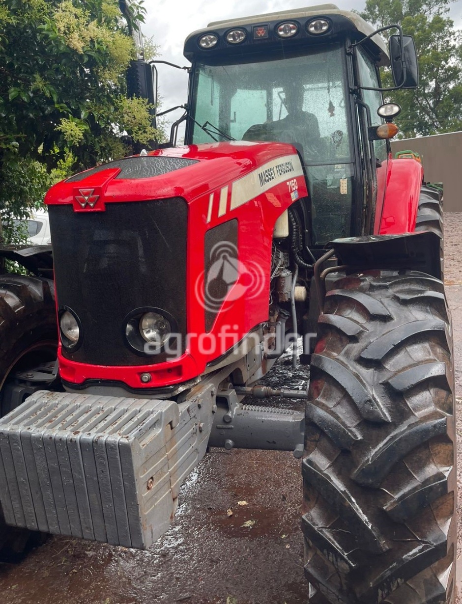 Trator Massey Ferguson MF 7150 ano 2010