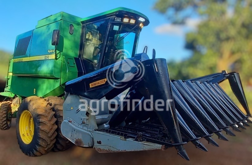 Colheitadeira John Deere 1175 ano 2008