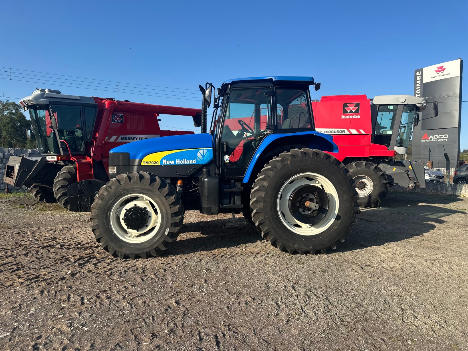 Trator New Holland TM 7020 ano 2008