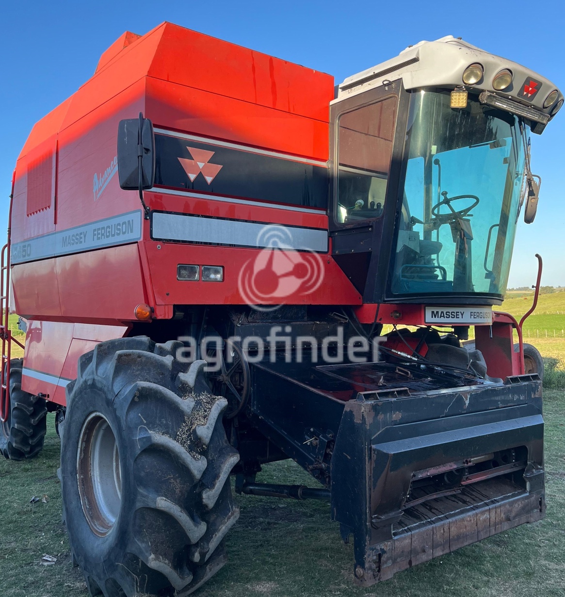 Colheitadeira Massey Ferguson MF 5650 ano 2004