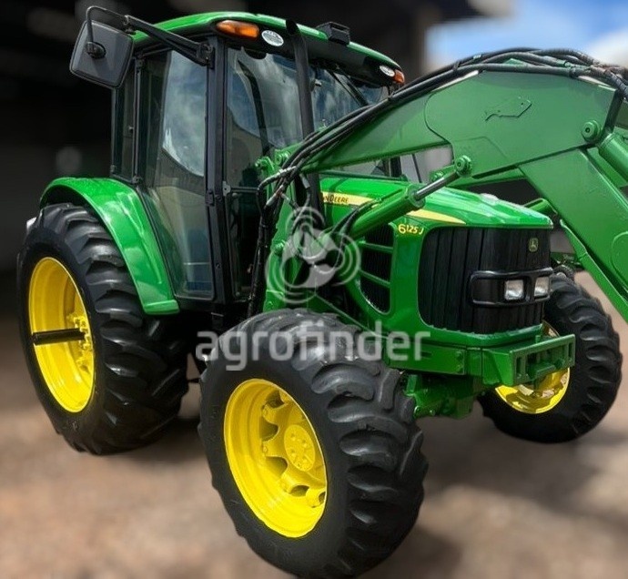 Trator John Deere 6125 J ano 2011 - 6125 J - Máquinas Agrícolas