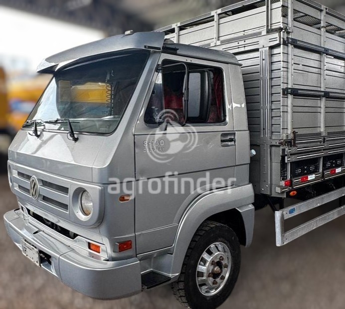 Caminhão Volkswagen Delivery 8-150 ano 2009