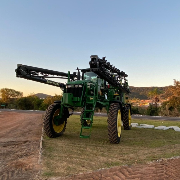 Pulverizador John Deere 4040 ano 2021