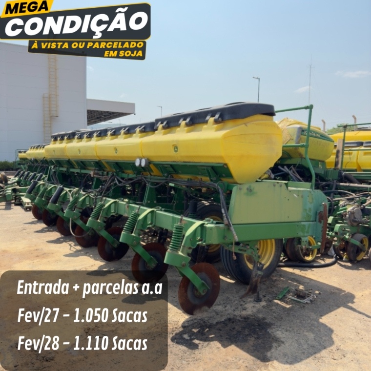 Plantadeira John Deere 2130 ano 2015