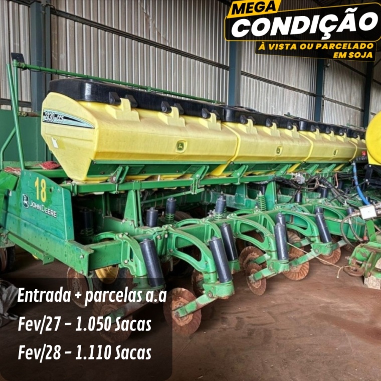 Plantadeira John Deere 2130 ano 2013