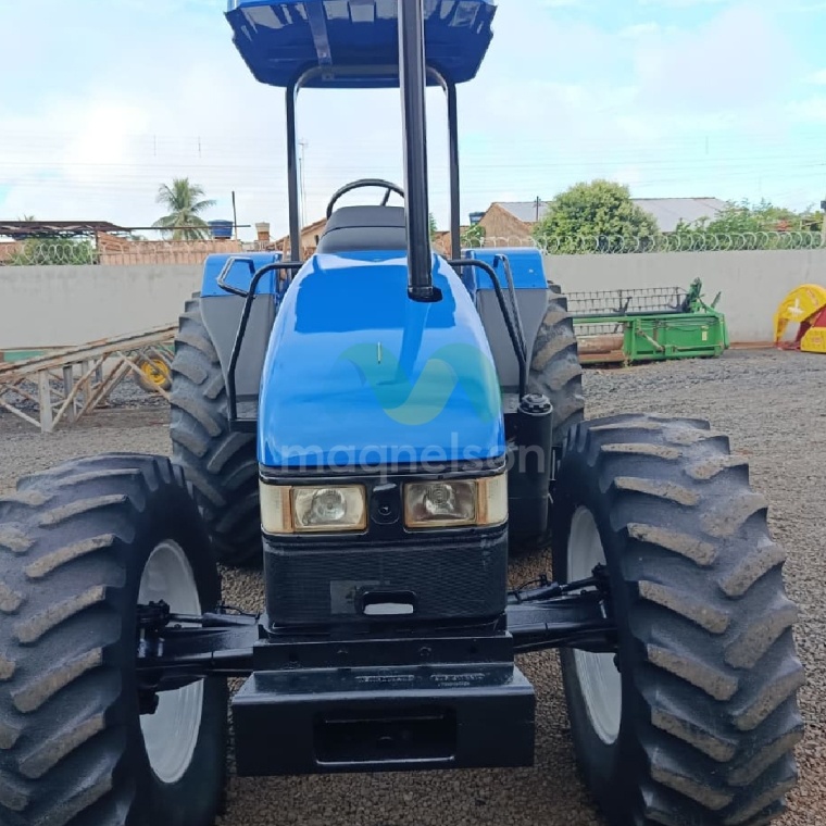 Trator New Holland TL 75 ano 2005