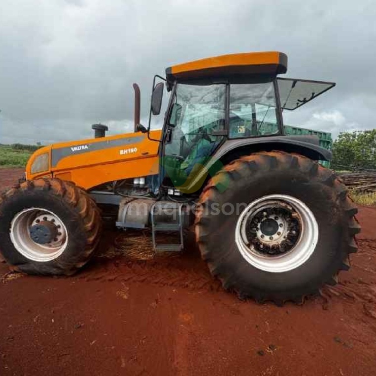 Trator Valtra BH 180 ano 2013
