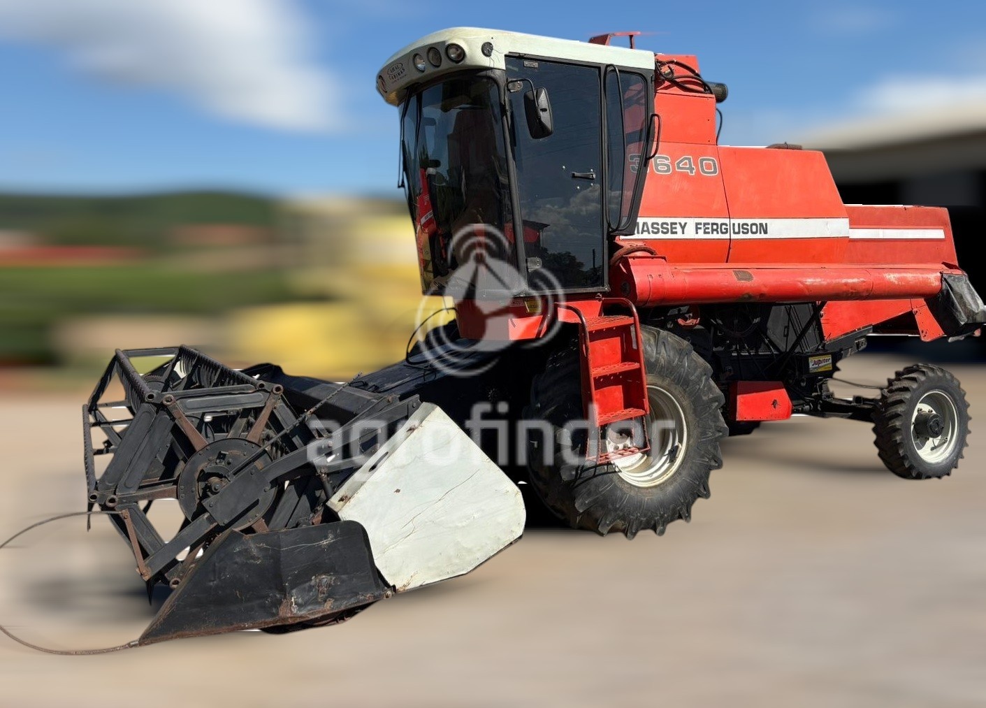Colheitadeira Massey Ferguson MF 3640 ano 2001 - MF 3640 - Máquinas Agrícolas