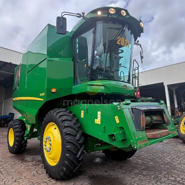 Colheitadeira John Deere S430 ano 2021